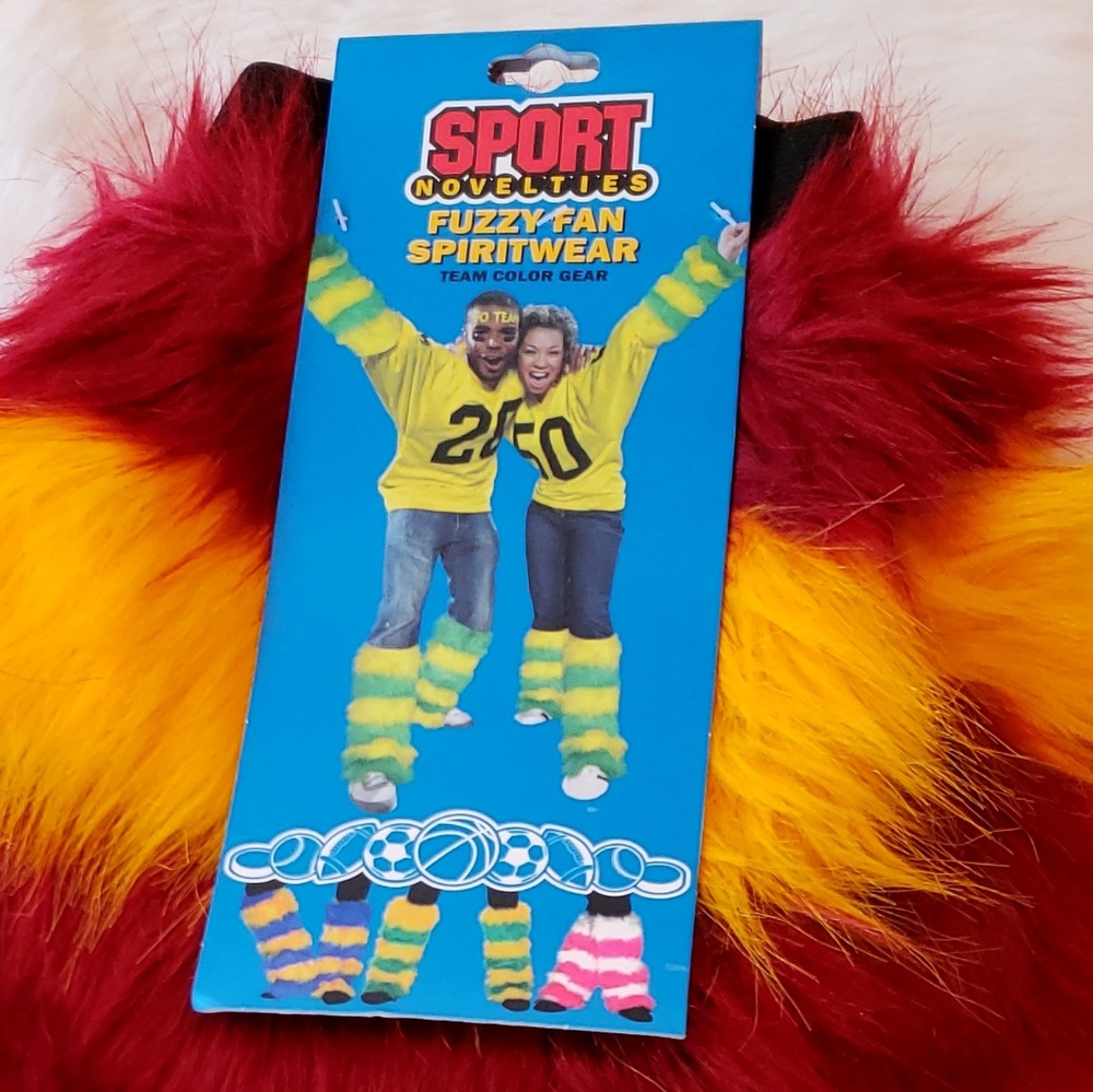 1 pairs of Fuzzy Fan Spiritwear